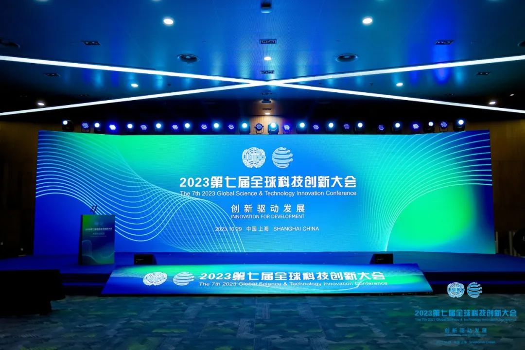 365比分 - 实时体育比分、赛事分析与数据统计